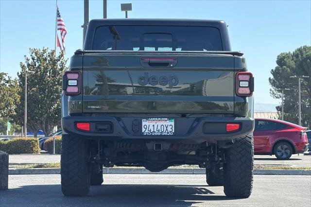 2022 Jeep Gladiator Sport