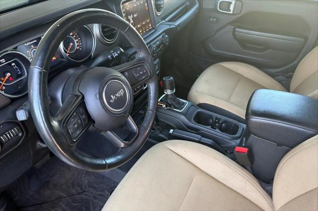 2022 Jeep Gladiator Sport