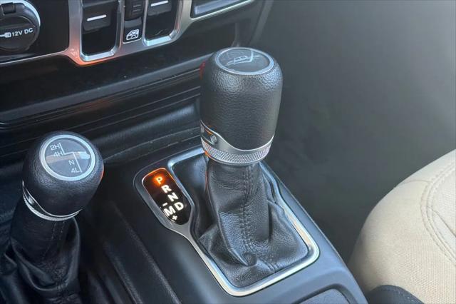 2022 Jeep Gladiator Sport