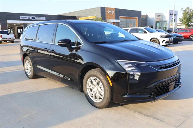 2027 Chrysler Pacifica Select for sale in Yukon, OK