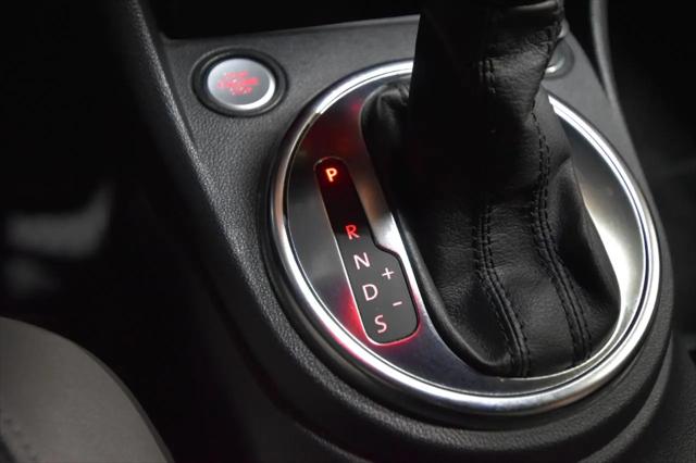 2012 Volkswagen Beetle 2.5L w/Sound/Nav PZEV