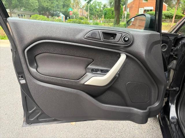 2012 Ford Fiesta SE