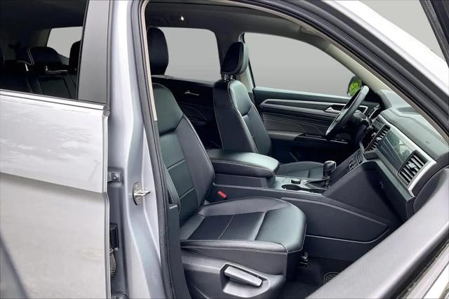 2021 Volkswagen Atlas 3.6L V6 SE w/Technology R-Line