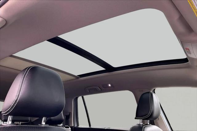 2021 Volkswagen Atlas 3.6L V6 SE w/Technology R-Line
