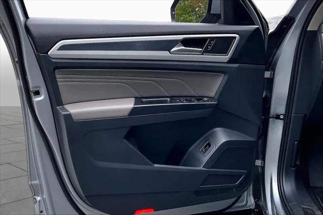 2021 Volkswagen Atlas 3.6L V6 SE w/Technology R-Line