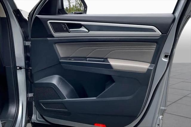 2021 Volkswagen Atlas 3.6L V6 SE w/Technology R-Line