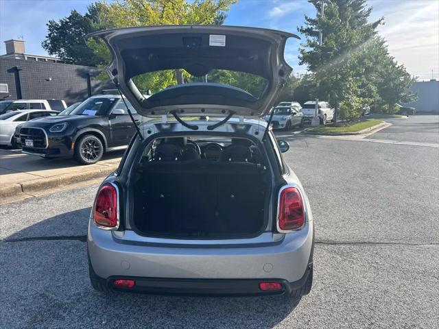 2024 MINI SE Hardtop Cooper