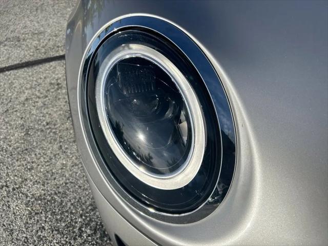 2024 MINI SE Hardtop Cooper