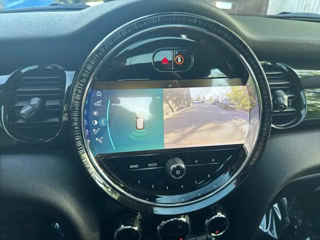 2024 MINI SE Hardtop Cooper