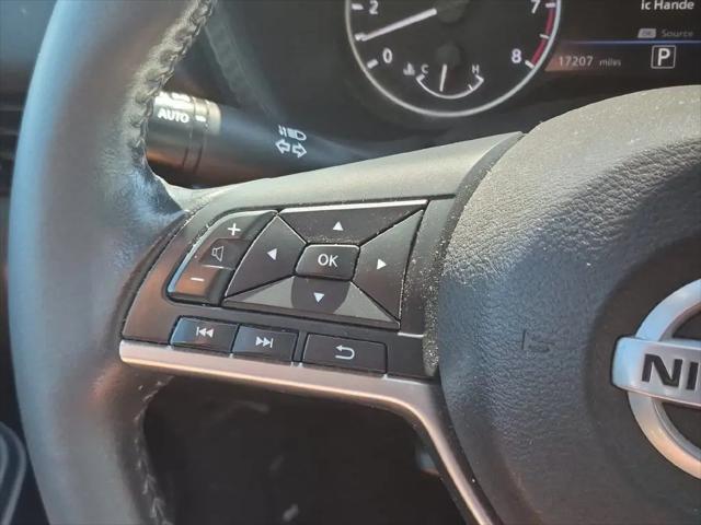 2023 Nissan Sentra SV Xtronic CVT