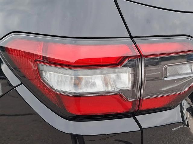 2023 Honda Pilot AWD Elite