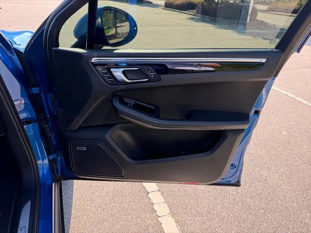 2017 Porsche Macan S