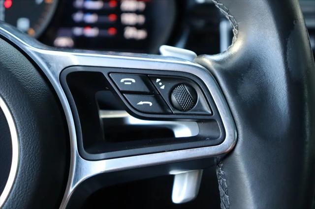 2017 Porsche Macan Macan