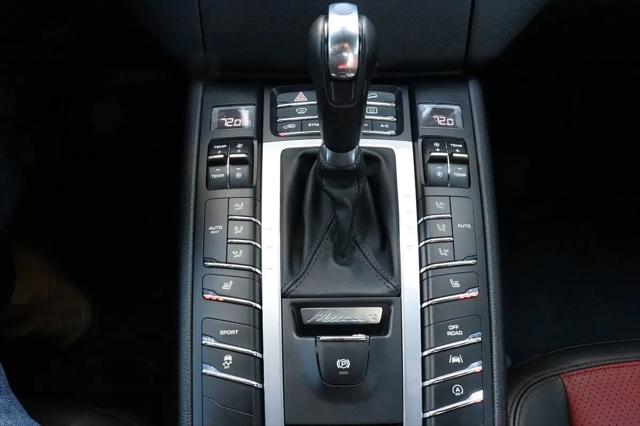 2017 Porsche Macan Macan