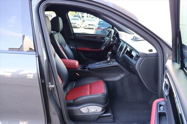 2017 Porsche Macan Macan