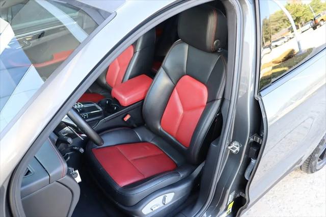 2017 Porsche Macan Macan
