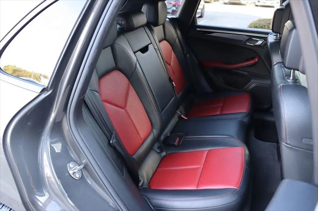 2017 Porsche Macan Macan