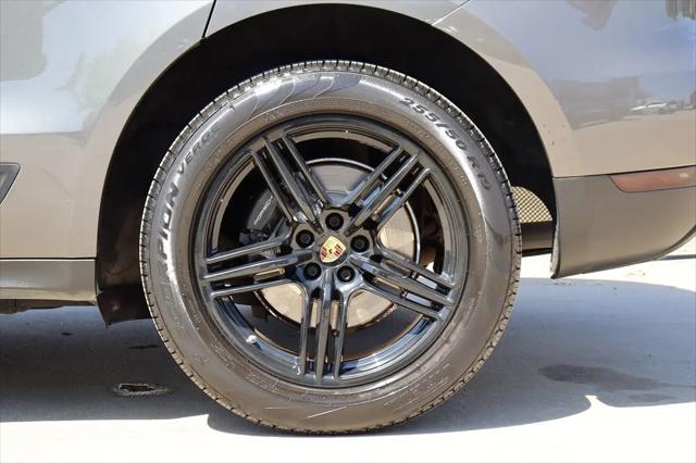 2017 Porsche Macan Macan