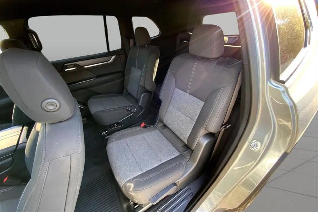 2026 GMC Acadia Elevation AWD