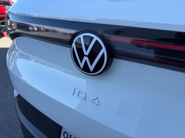 2023 Volkswagen ID.4 Pro