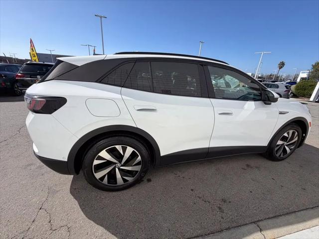 2023 Volkswagen ID.4 Pro