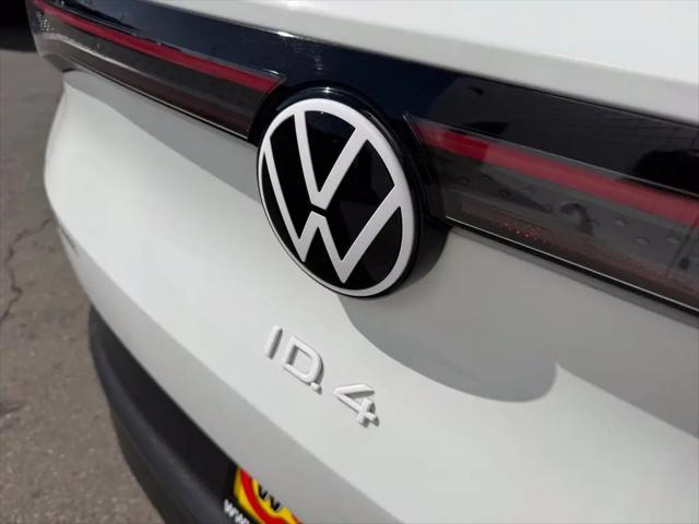 2023 Volkswagen ID.4 Pro