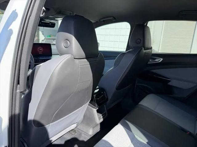 2023 Volkswagen ID.4 Pro