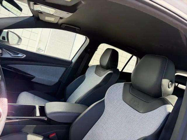2023 Volkswagen ID.4 Pro
