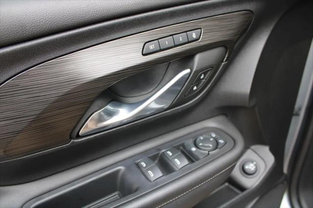 2023 GMC Terrain FWD SLT