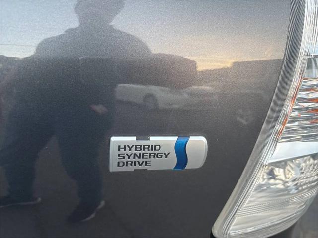 2013 Toyota Prius v Five