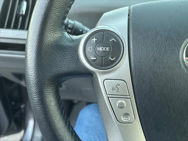 2013 Toyota Prius v Five