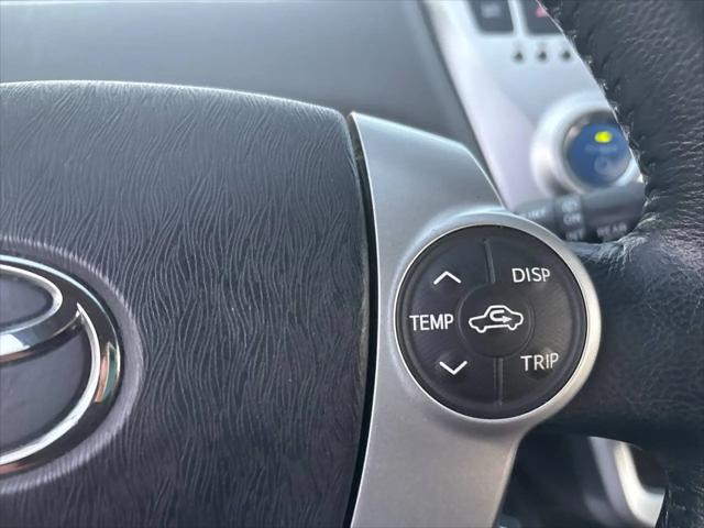 2013 Toyota Prius v Five