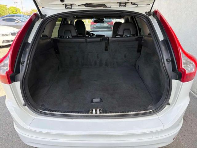 2015 Volvo XC60 T5 Drive-E Premier
