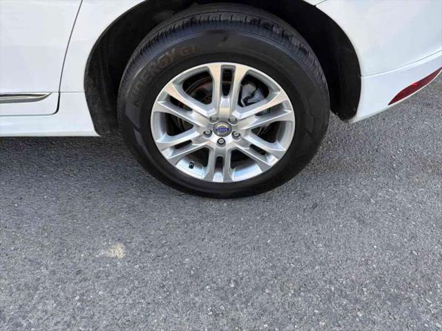 2015 Volvo XC60 T5 Drive-E Premier