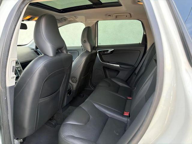 2015 Volvo XC60 T5 Drive-E Premier
