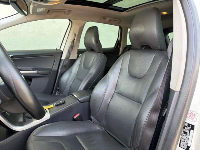 2015 Volvo XC60 T5 Drive-E Premier