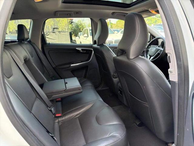 2015 Volvo XC60 T5 Drive-E Premier