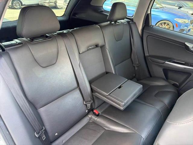2015 Volvo XC60 T5 Drive-E Premier