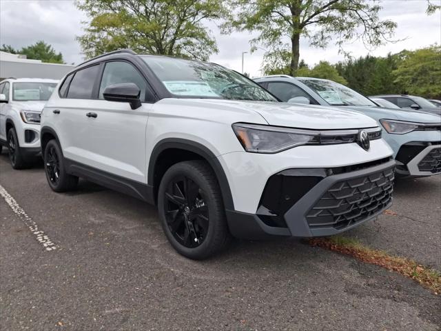 2027 Volkswagen Taos SE Black for sale in Hamilton, NJ