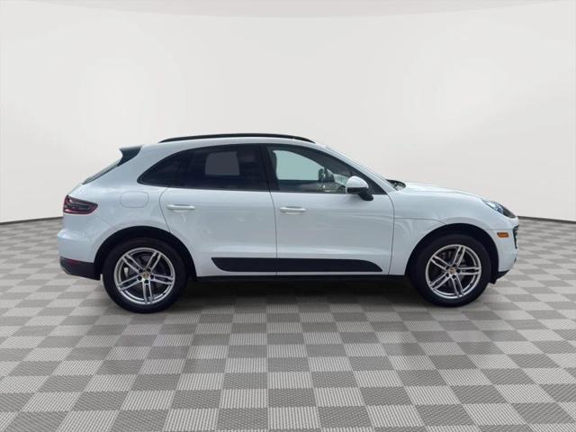 2018 Porsche Macan Base