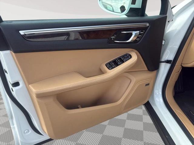 2018 Porsche Macan Base