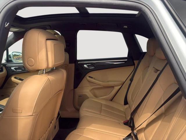 2018 Porsche Macan Base