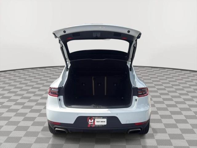 2018 Porsche Macan Base