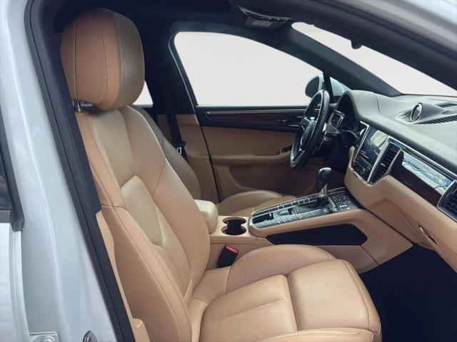 2018 Porsche Macan Base
