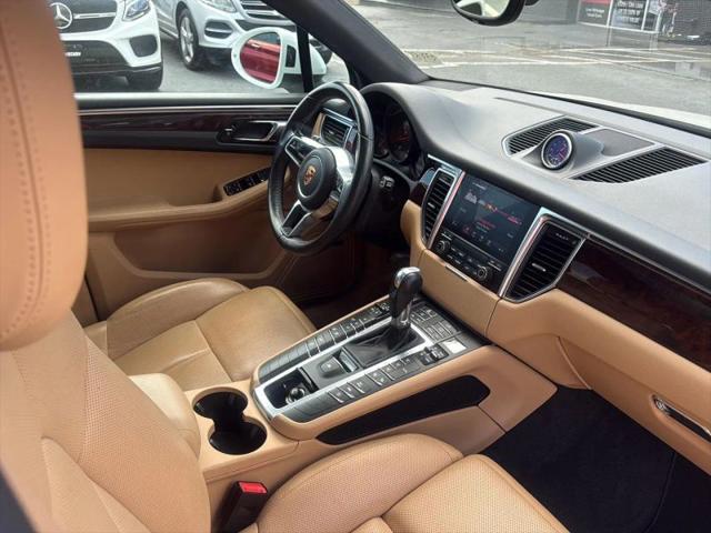 2018 Porsche Macan Base