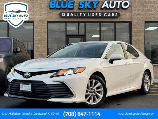 2021 Toyota Camry LE for sale in Chicago, IL
