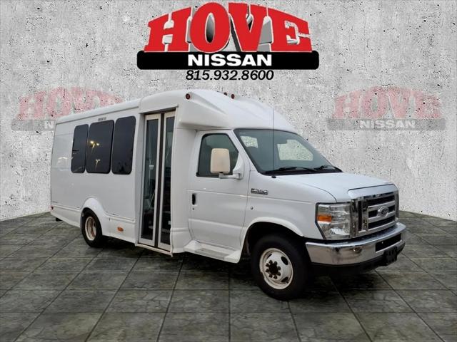 2015 Ford E-350 Cutaway E-350 for sale in Bourbonnais, IL