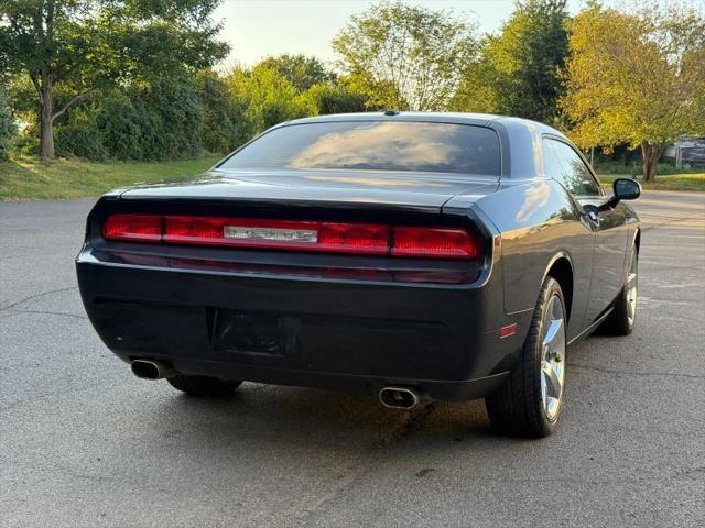 2011 Dodge Challenger Base