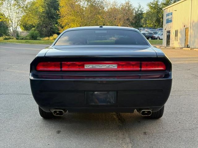 2011 Dodge Challenger Base