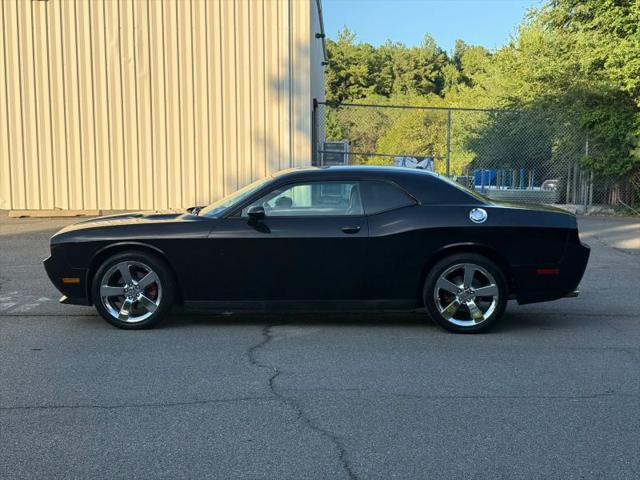 2011 Dodge Challenger Base